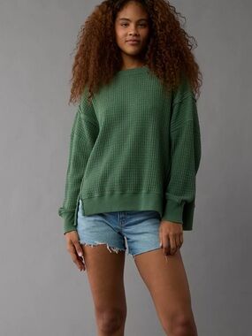 American Eagle Big Hug oversized, relaxed fit Waffle-knit crewneck sweatshirt S